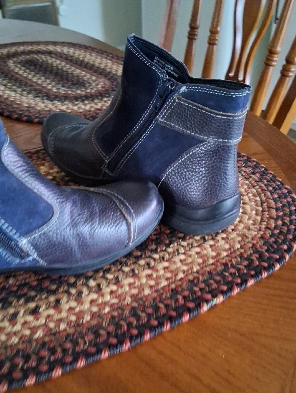 Earth Origins Navy Suede Leather Ankle Boots Sz.8.5